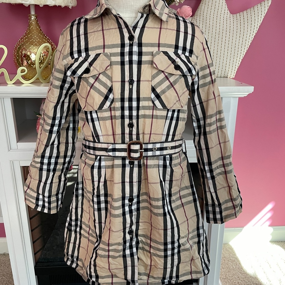 COPY - Dress Burberry Adjustable sleeves 6T with belt